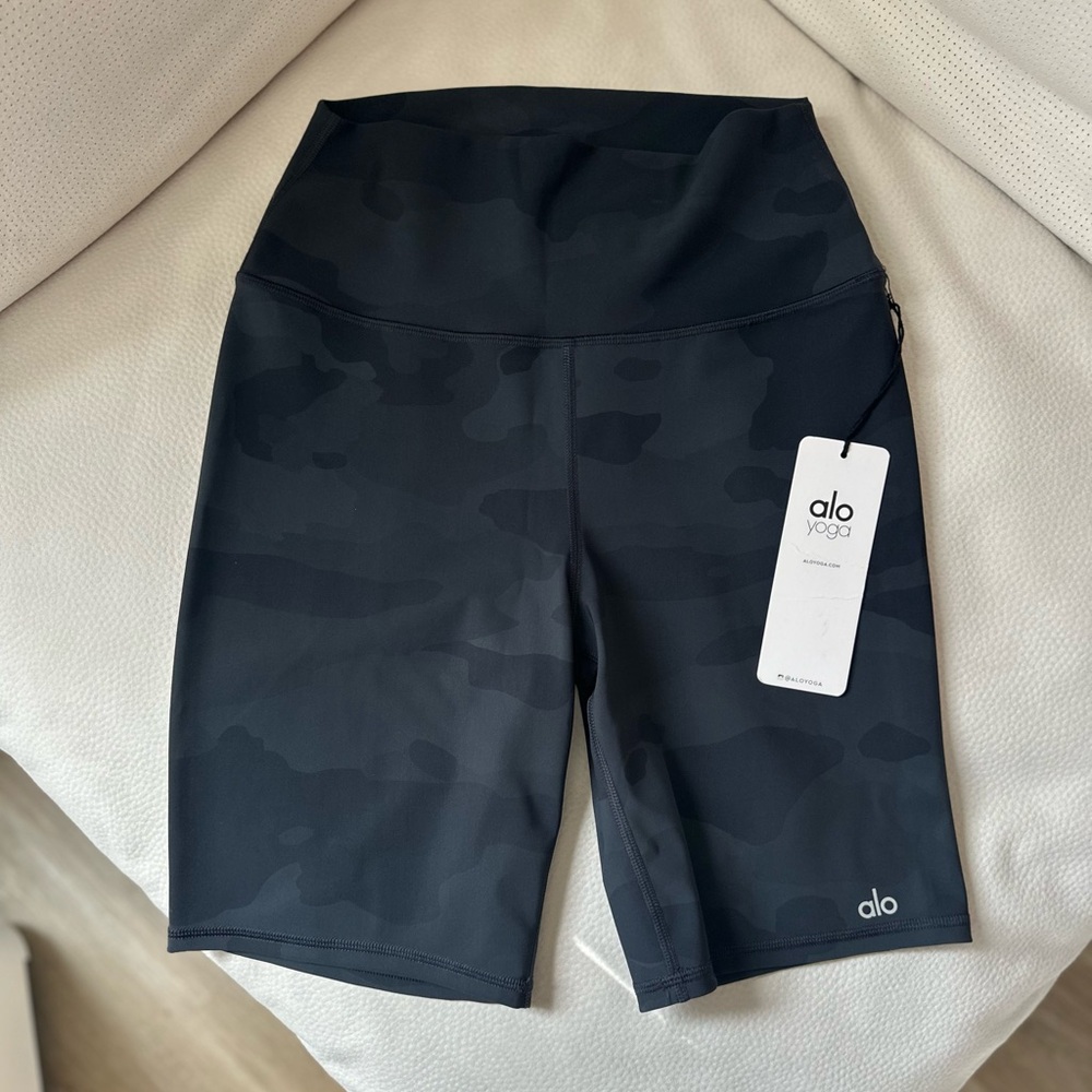 Alo shorts